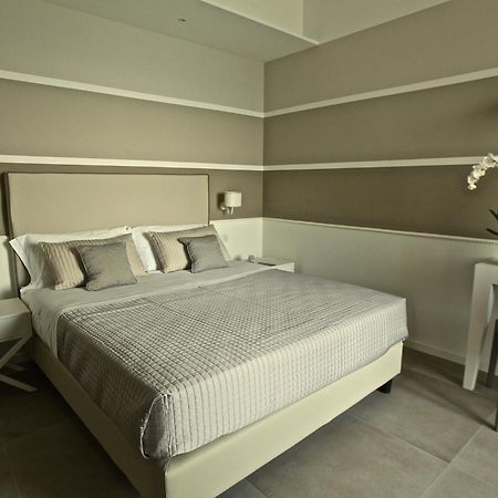 Hotel Ambassador Маротта Екстер'єр фото