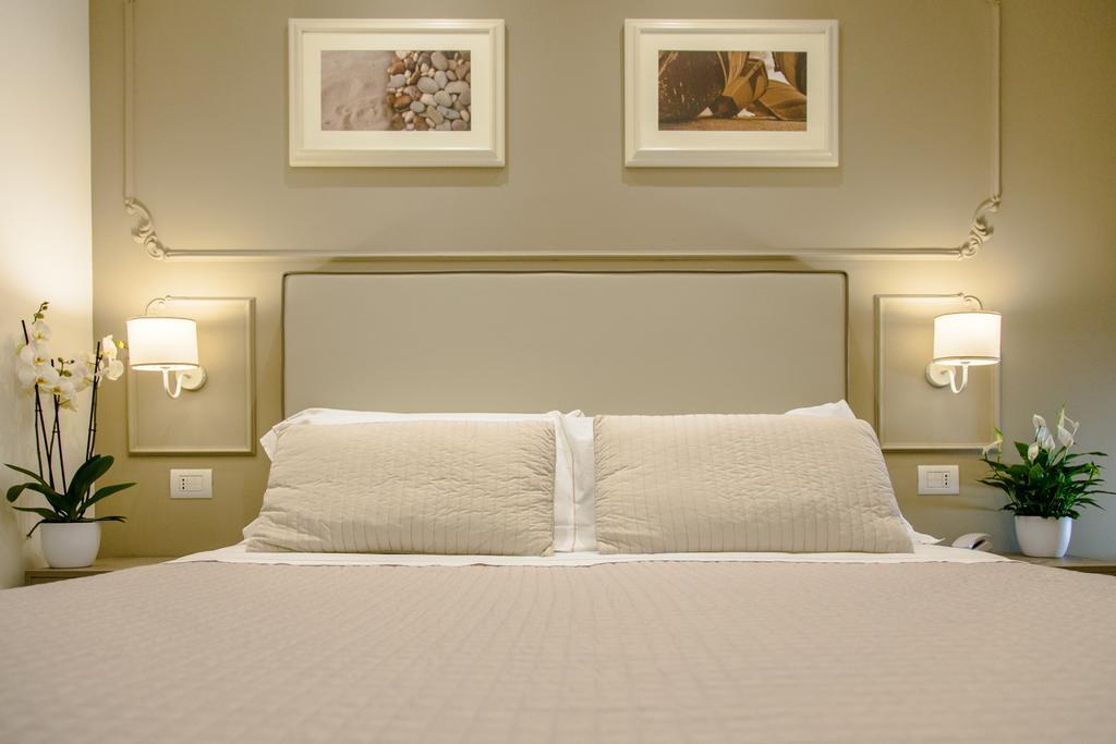 Hotel Ambassador Маротта Екстер'єр фото