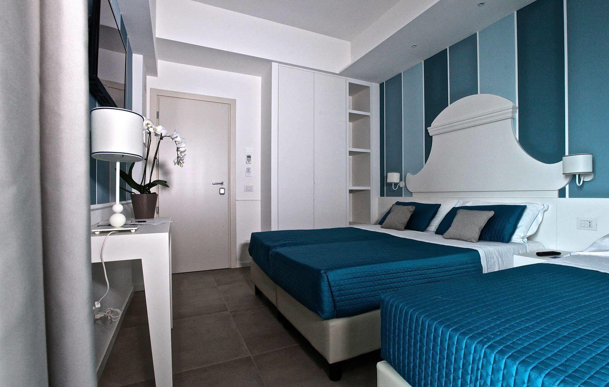 Hotel Ambassador Маротта Екстер'єр фото
